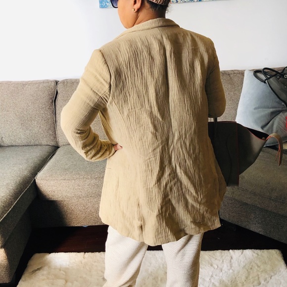 Beige linen blazer - Picture 4 of 7